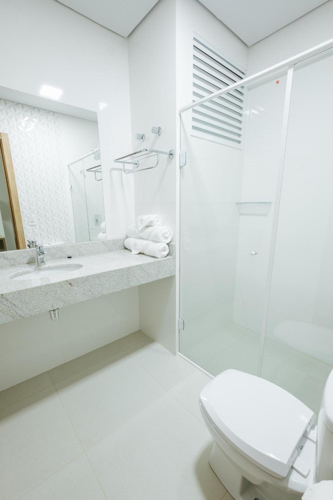 Callai Hotel โตเลโด ภายนอก รูปภาพ