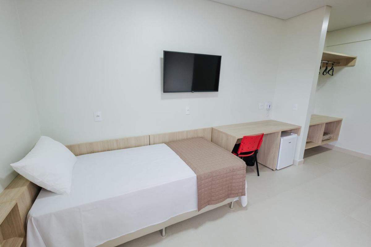 Callai Hotel โตเลโด ภายนอก รูปภาพ